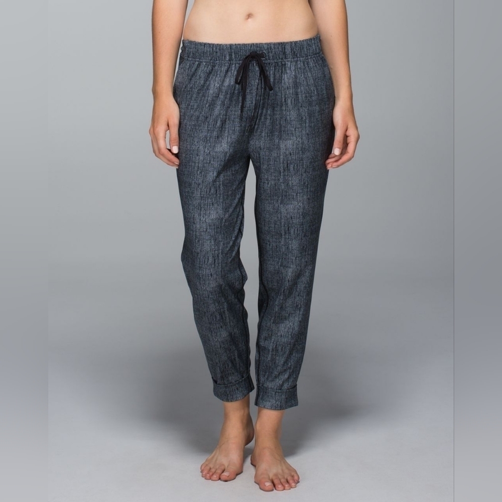 Lululemon Jet Crop Pants Burlap Texture Black Dune Black Grey Size 10